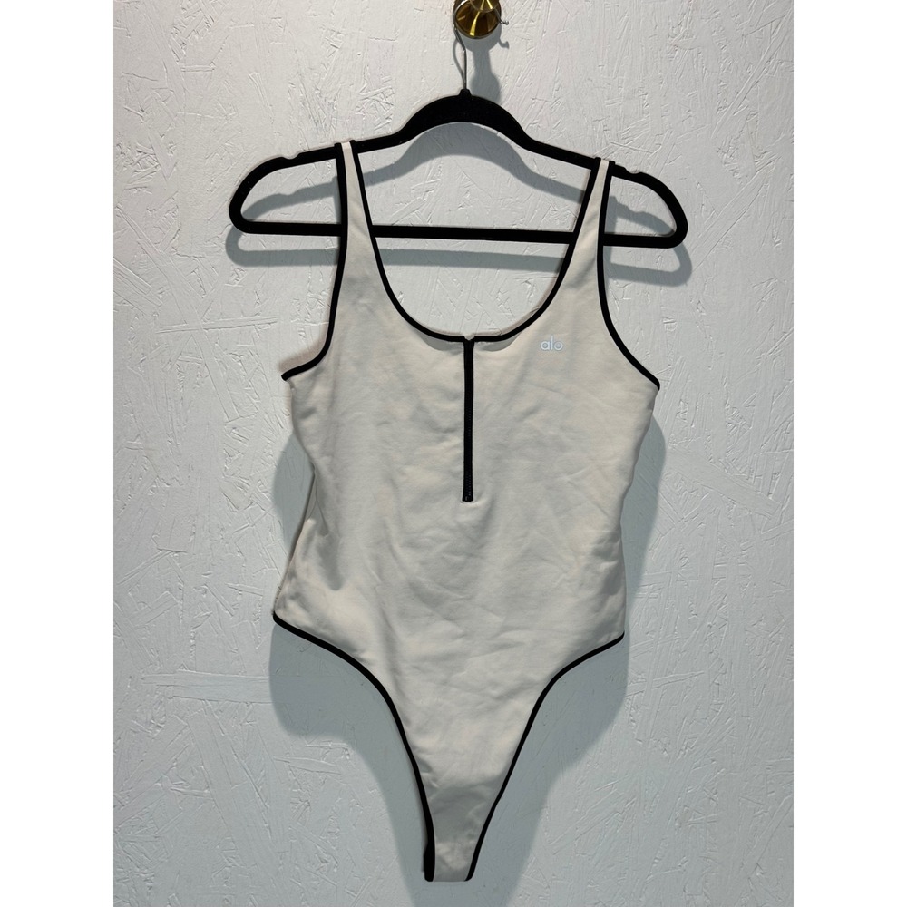Alo Yoga Supernova Zip Front Bodysuit Ivory Black Medium W5823R